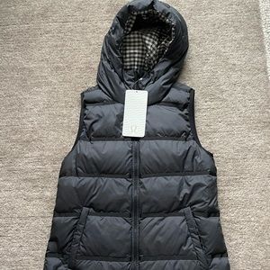 NWT LULULEMON CHILLY CHILL PUFFY VEST BLACK SZ 6